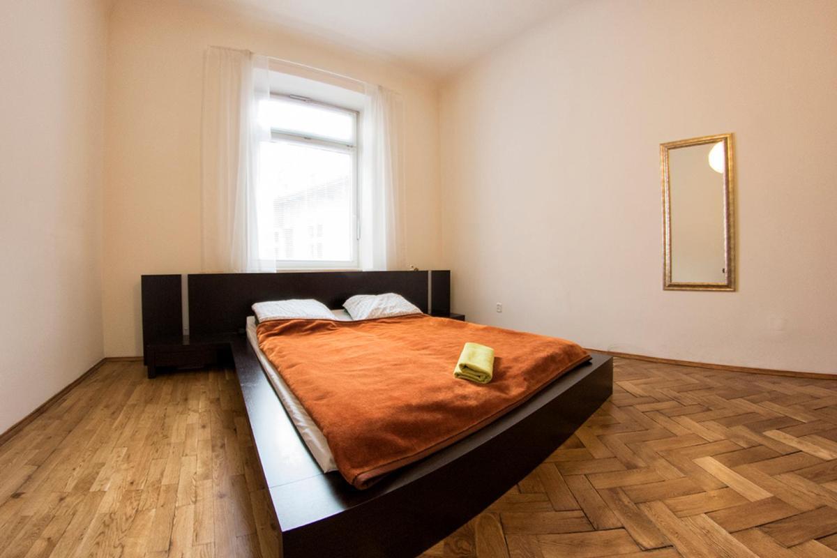Hotel Pokoje Bagatela Stare Miasto Cracovia Esterno foto